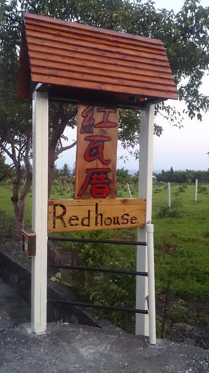 Taitung Dulan Red House Homestay B&B Екстериор снимка